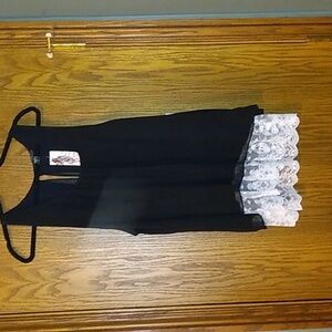 NWT Women's Karen Kane Art and Soul Lace Hem Tank